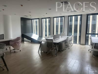 Administrative office for rent, 86 square meters, fully finished, in a prime location in Fifth Settlement, with complete finishing and a professional