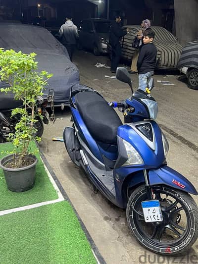 اسكوتر فيجوري 200سي سي