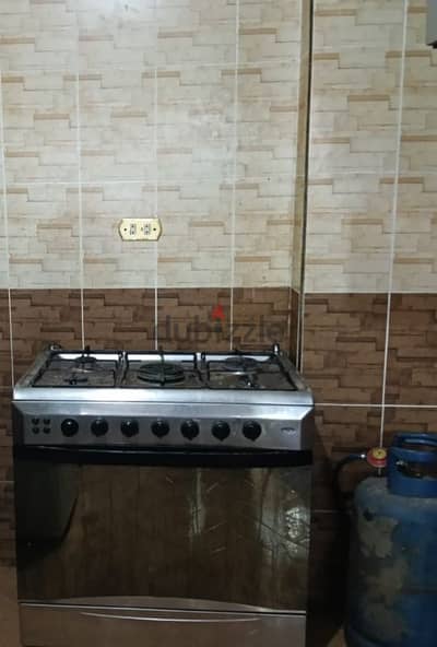 بتجاز 5 عيون وفرن وشويه شغل ممتاز السعر نهااي خالص 6500