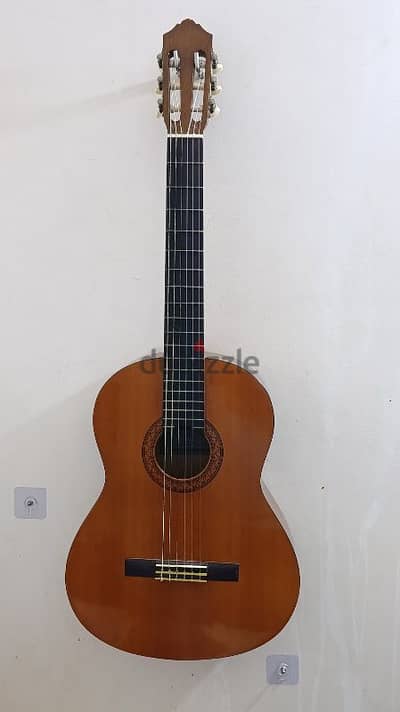 Yamaha c40 guitar _ جيتار ياماها سي 40