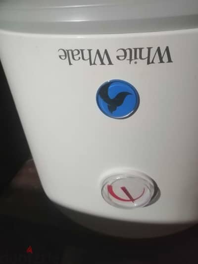 للبيع سخان وايت وول كهرباء ٣٠ لتر