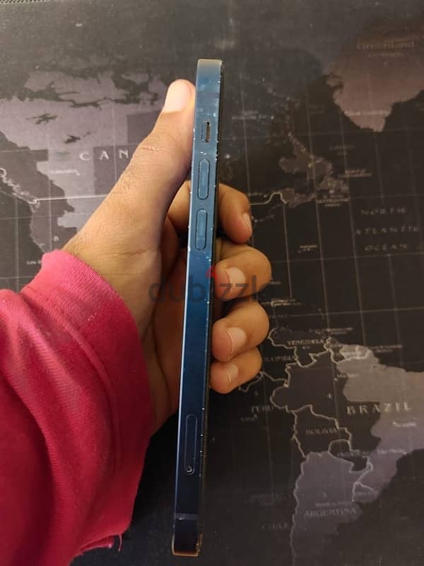 iPhone 12 3