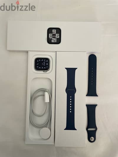 Apple Watch SE 2 - Excellent Condition