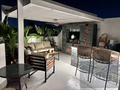 penthouse furnished for sale very prime location in Mountain View Hyde Park