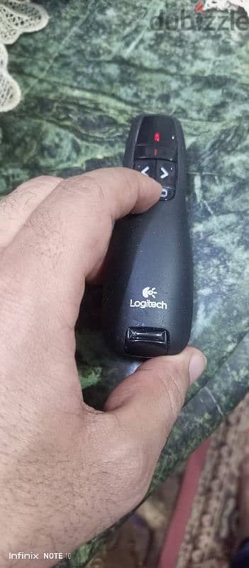 ريموت لوجيتك الأصلي للتقديم والمحاضرات (Logitech Wireless Presenter)
