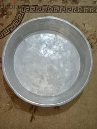 طشط الومنيوم محمل من بتوع زمان قطره 70 سم