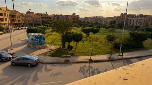 شقة للبيع في الياسمين 5 بمساحة 250م - التجمع الأول