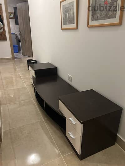 tv wooden table