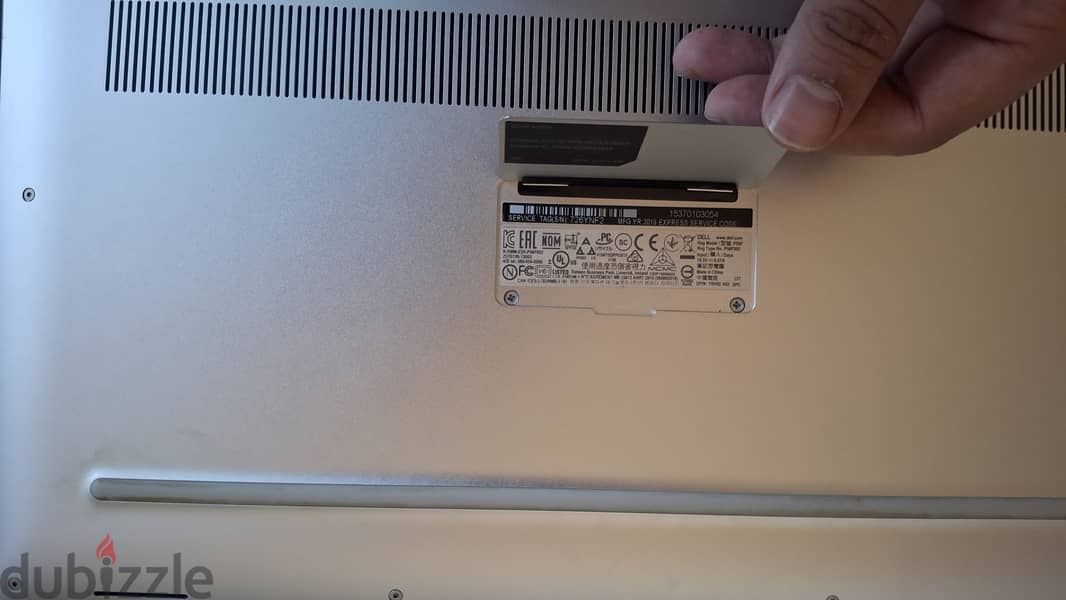 Dell XPS 9570 9
