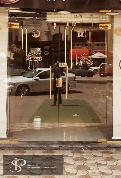 Commercial store for sale next to 19 fully finished with an area of 75 meters with complete services, distinguished location in the tenth of Ramadan
