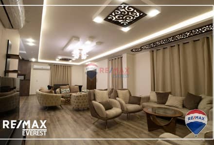 Luxurious Duplex  in Palm Villa with best price