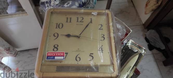ساعة حائط Rhythm ياباني