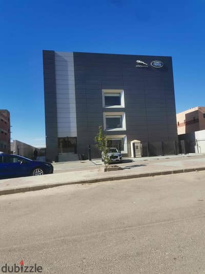 Five-story factory for all activities, land area 300 sq. m, super lux, main street, for rent in New Cairo, the industrial area of Alif, the factory has a license and industrial record Du