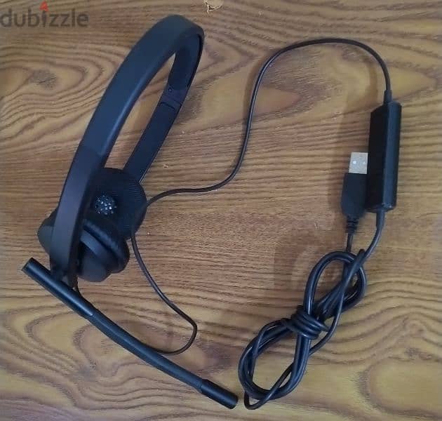 Logitech  call center Stereo With Mic 1