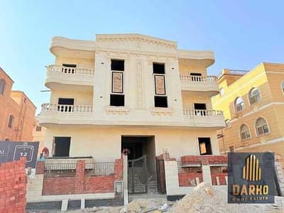 شقه 185 للبيع بتسهيلات بمنطقة الفلل غرب سوميد  6 اكتوبر بجوار جامعة مصر ومول العرب دور اول فيو على جنينه واجهات حجر هاشمي بافضل سعر فرصه فعلية