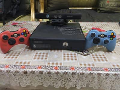 اكس بوكس ٣٦٠ Xbox 360 بحالة ممتازة جداً