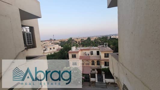 شقة للبيع 230 م  اميز لوكيشن بكمبوند زايد 2000 الشيخ زايد