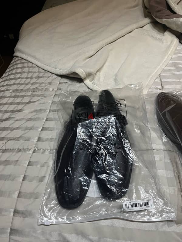 Black shoes 1
