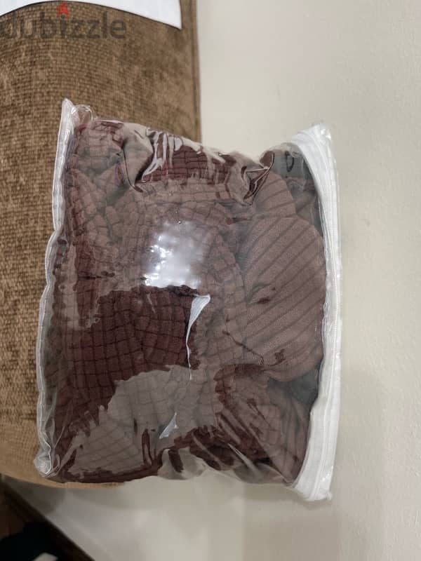 chair cover 1
