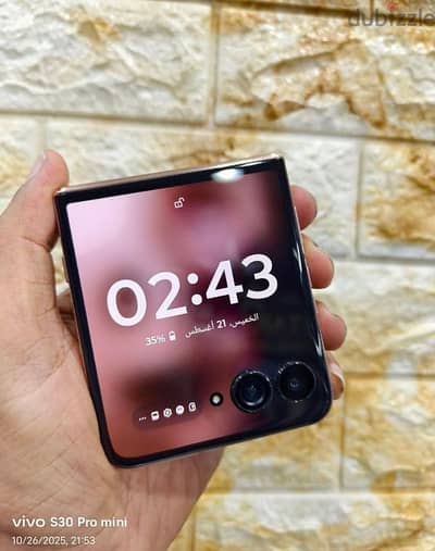 Motorola Razr 60 Ultra 512/16  فتحه علبهSnapdragon 8 Elite  زيرو ضريبه