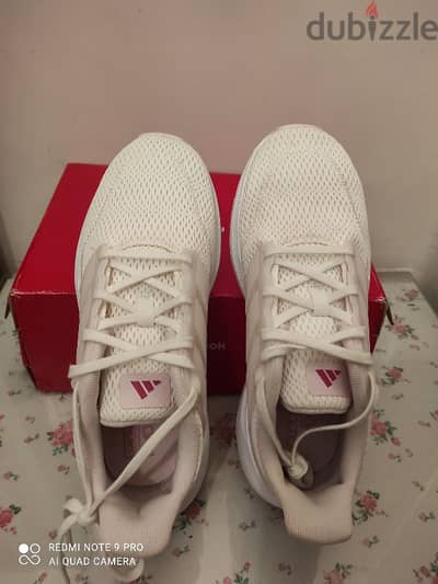 work out shoes Adidas foam
