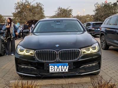 BMW 740e Plug-in Hybrid