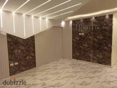 للايجار بالمهندسين بالرئيسي مكتب 180 متر دور اول وواجهه مميزه فقط 30 الف شهريا