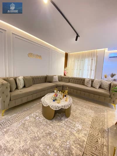 A furnished apartment is available for rent in Al-Rehab, ultra-super, with 2 bedrooms, 2 bathrooms, a master room, ground floor with a garden, in the