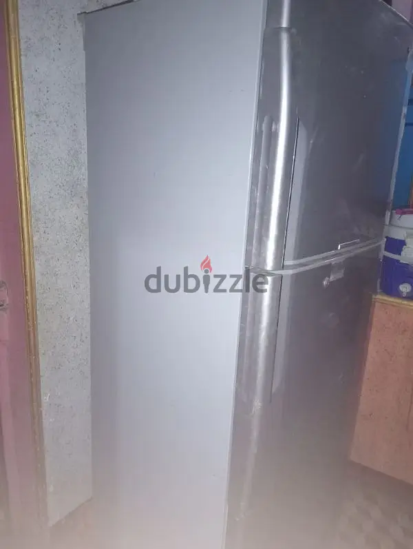 White Whale Refrigerator