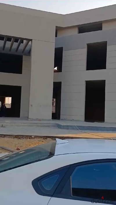 For safe investment enthusiasts, a commercial administrative mall for sale in the Fifth Settlement, second number from the northern ninety in front of Waterway