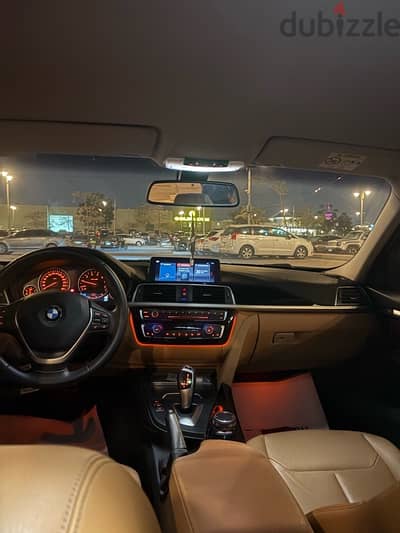 BMW 318 2019