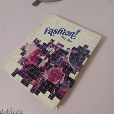 Fashion text book by Mary wolf  كتاب للموضه و صناعه الملابس