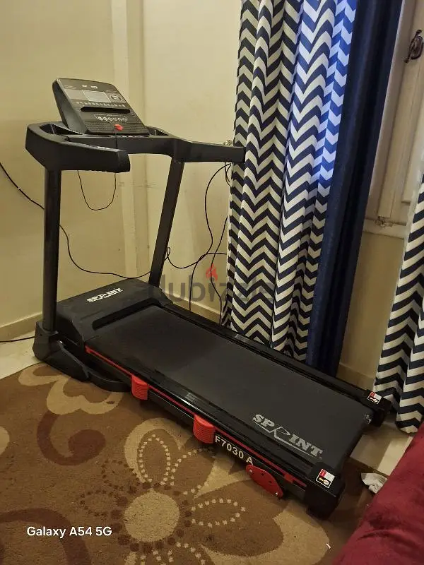مشايه كهربائيه استعمال بسيط جدااا شبه الجديده معاها ضمانها