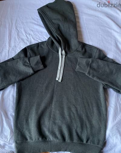 hoodie form dubai