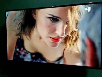 شاشه ATAايه تى ايه 32بوصه full HD/LED استخدام راقى وخفيف بدون اى عيوب