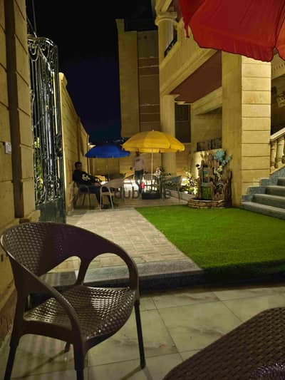استوديو غرفه للمهندسين و الصينين للإيجار المفروش الفندقي شارع التسعين الرئيسي مباشرا سكن فيلا