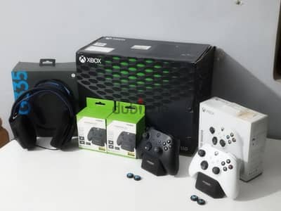 باكدچ Xbox series x كامل دراعين ٢ شاحن و بطاريات سماعة Logitech والعاب