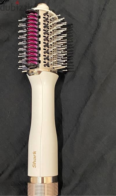 Shark SmoothStyle  brush