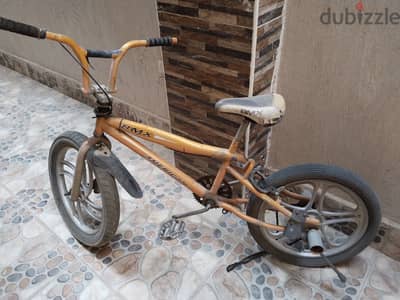 عجلة BMX وارد الخارج