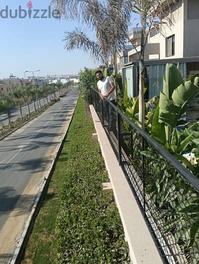 سور حديدسلك مجلفن مقاوم للصدأوتأكل بجوده عاليه وبأقل لأسعار