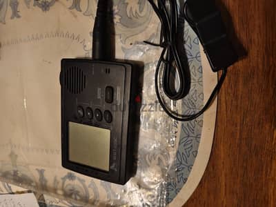 جهاز metronome موالف الايقاع ثلاثه في. واحد