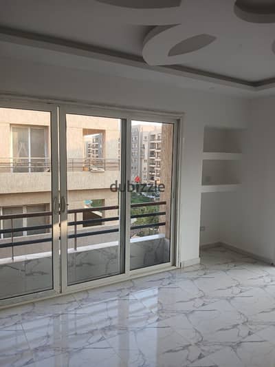 apartment for rent in the square compound 185m new cairo view landscape