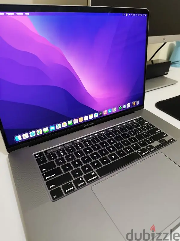 MacBook Pro 201965162078633602120