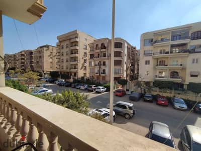 شقة للبيع بالنرجس عمارات شارع يوسف الجندي النرجس عمارات قريب من مسجد فاطمة الشربتليNEW CAIRO