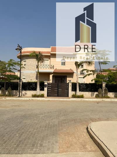 Villa for sale in cash in Al Shorouk City (Al Shorouk Gardens Compound), 450 square meters, with ultra-super-lux finishing.