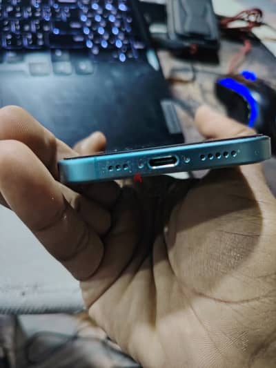 iPhone 16 128