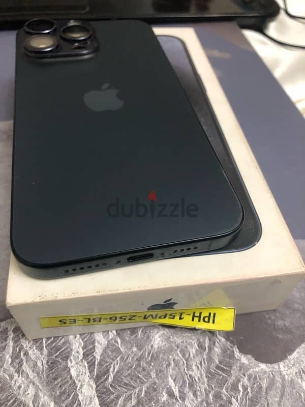iPhone 15 promax 4