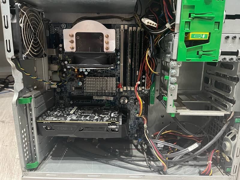 HP Z400 Workstation 4
