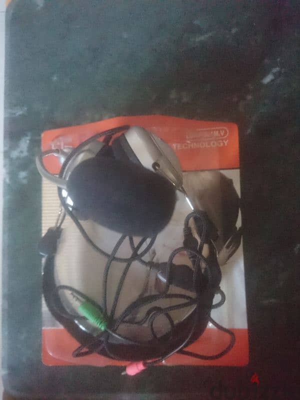 Headphones 9
