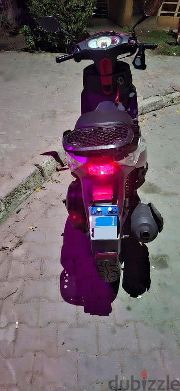سكوتر بنزين هوجين سونستا sr200